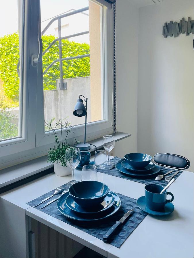 Dnn: Stylish Studio with Free WiFi and Parking Near Basel Saint-Louis  Exterior photo